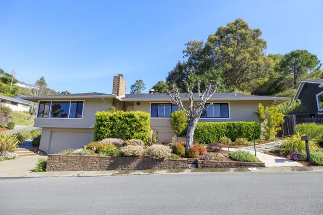 5 Corte Toluca, Greenbrae Photo