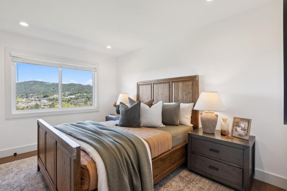 105 Oak Ridge Road, San Rafael #17