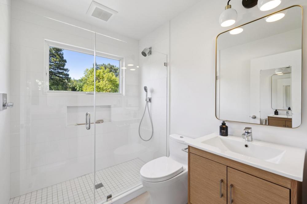 208 Brookside Drive #20
